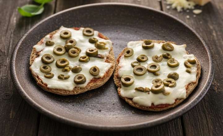 מתכון לפיצה פיתה עשירה בחלבון