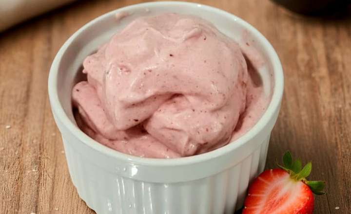 מתכון לגלידת חלבון תות בננה