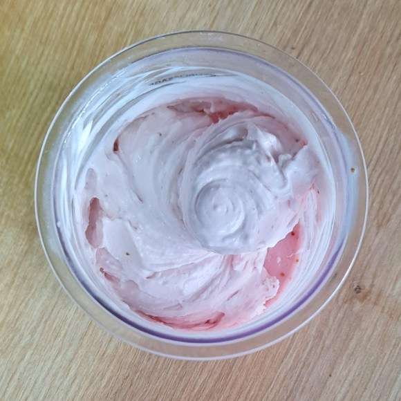 מתכון לגלידת חלבון תות NINJA CREAMI