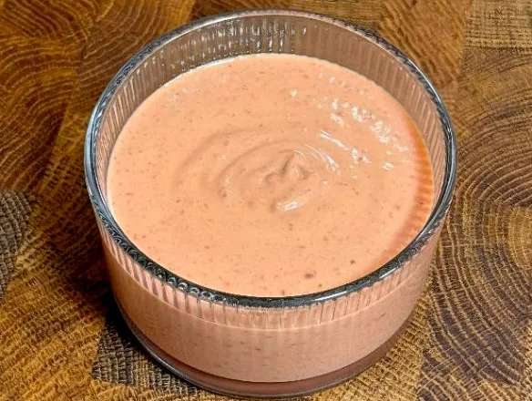 רוטב אלף האיים לחיטוב: מתכון בריא ודל קלוריות